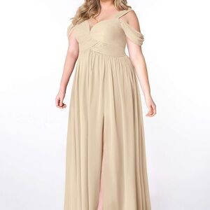 Elegant Off-Shoulder Maxi Dress